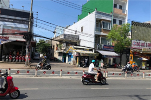Văn phòng + showroom 60m2, lê văn quới, bình tân.