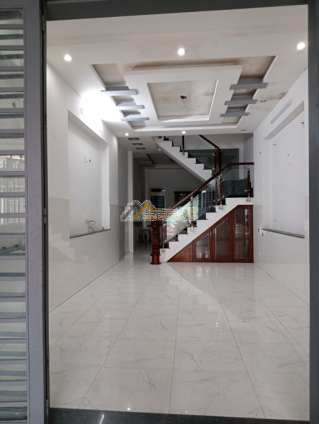 Cho thuê nhà nguyên căn 1 trệt 2 lầu đường số 10, bình hưng hòa b, quận bình tân