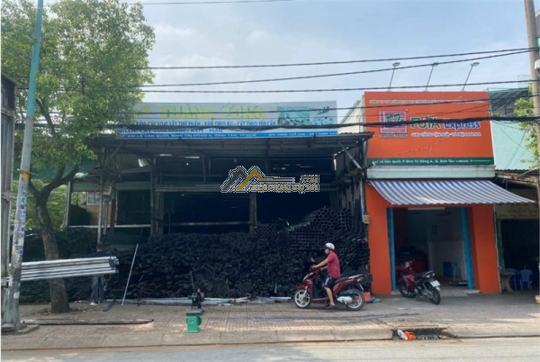 Cho thuê mặt bằng và sàn văn phòng nhỏ, có lối đi riêng