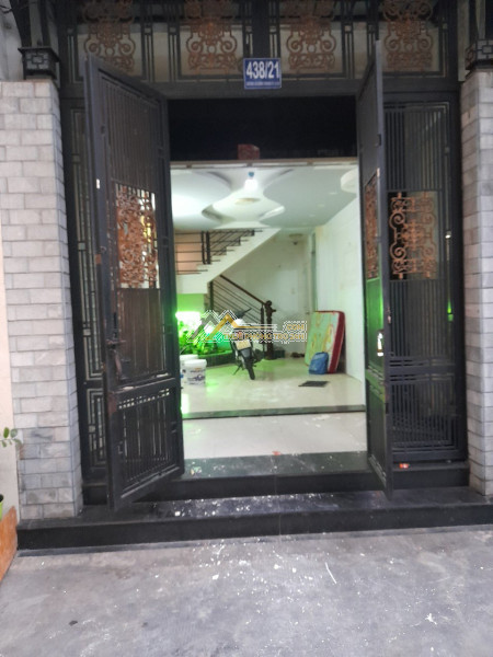 Tòa nhà mặt tiền đường điện biên phủ, phường 4, quận 3, kết cấu: 1 trệt 5 lầu,