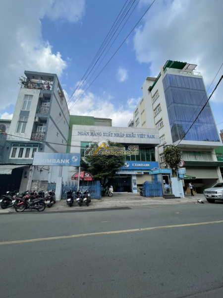 Tòa nhà mặt tiền đường điện biên phủ, phường 4, quận 3, kết cấu: 1 trệt 5 lầu,