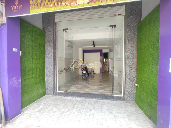 Tòa nhà mặt tiền đường điện biên phủ, phường 4, quận 3, kết cấu: 1 trệt 5 lầu,