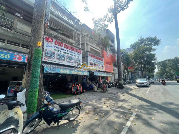 Showroom mat tien an dương vương, p3, q5 giá thuê 70 triệu trên tháng, có thương lượng
