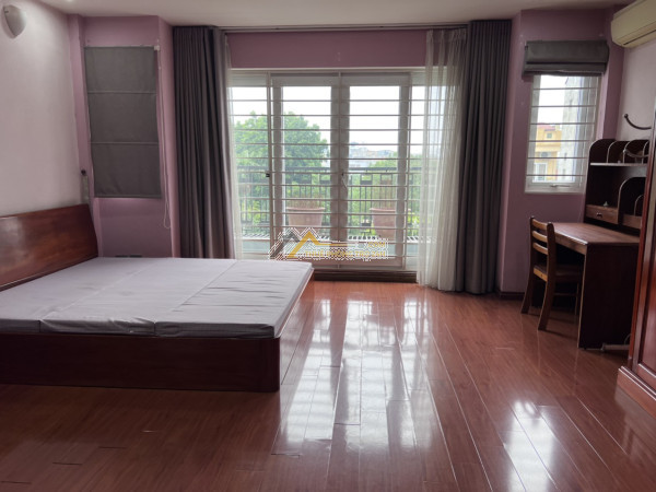 Cho thuê t1 nhà liền kề 82 nguyễn tuân, thanh xuân dt65m2 giá 16tr/th