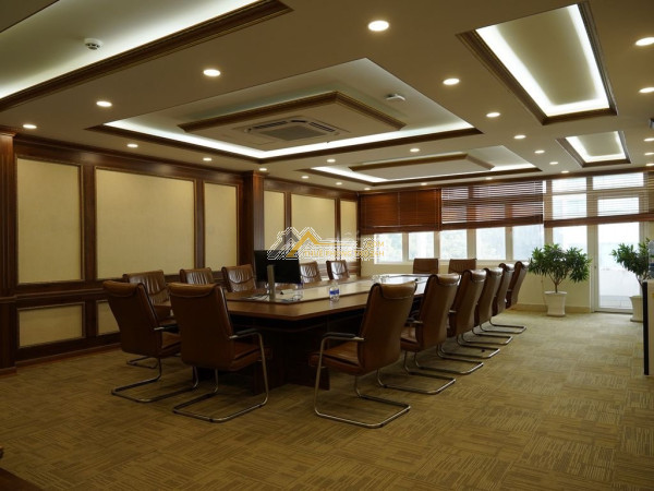 Cho thuê nhà số 400a đường điện biên phủ, phường 11, quận 10, gần cxdt kết cấu: 1 trệt 5 lầu,