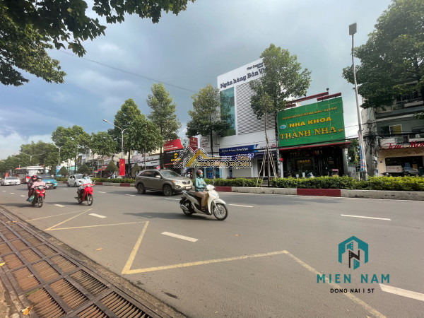 Cho thuê nhà 1 trệt 1 lầu nguyễn ái quốc 20triệu thoáng đẹp