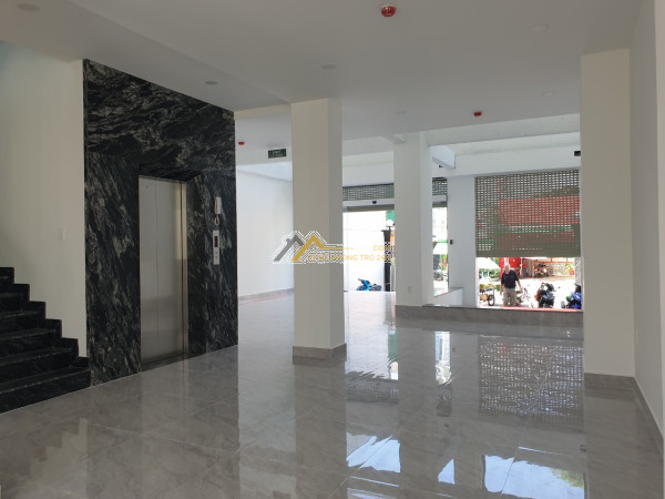 Cho thuê tòa nhà mặt tiền trần thị cờ, thới an, quận 12, dtsd 1000m2, 6 tầng, 135 trieu/tháng
