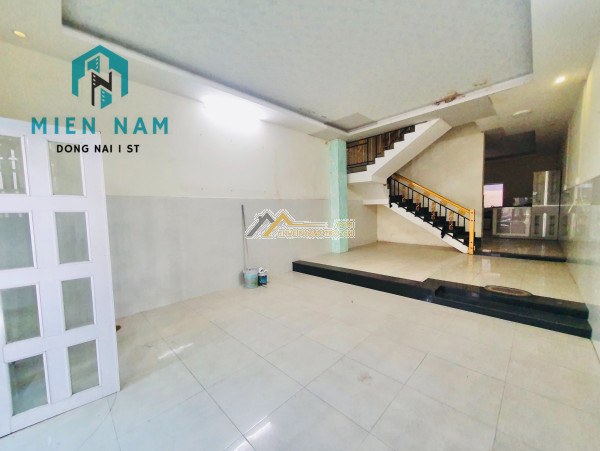 Cho thuê mặt bằng góc 2 mặt tiền biên hoà