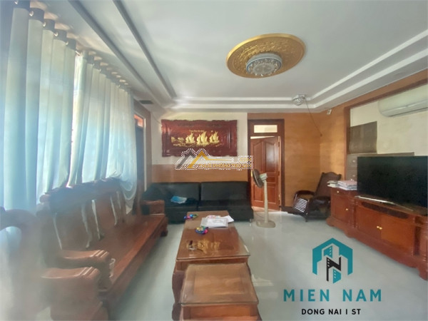 Cho thuê kho xưởng 1000m2 trung tâm biên hoà