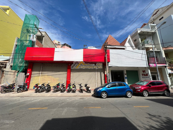 Cho thuê toà nhà 5 lầu mặt tiền nguyễn ái quốc có hầm xe