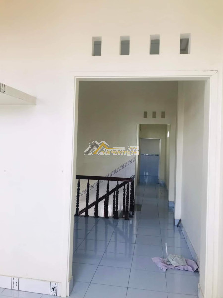 Cho thuê nhà mặt tiền 1 trệt 1 lầu gần chợ nàng hai tp sa đéc đồng tháp.