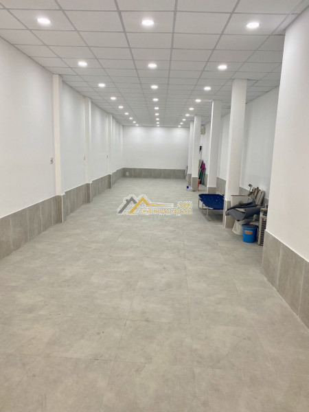 Cho thuê nhà mặt tiền bùi đình túy, quận bình thạnh. dtsd 450m2, 1 trệt 4 lầu. giá: 100 triệu/tháng
