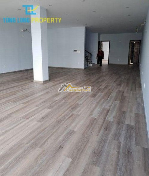 Mặt bằng 3 tầng trống suốt, ngang gần 8m, đường phan đăng lưu, hải châu, đà nẵng