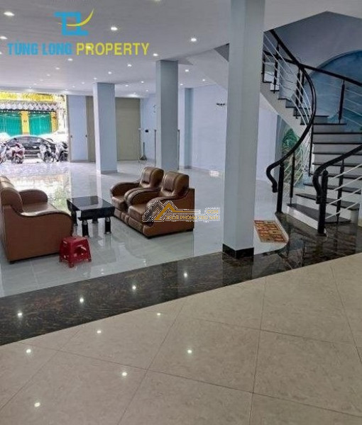 Mặt bằng 3 tầng trống suốt, ngang gần 8m, đường phan đăng lưu, hải châu, đà nẵng