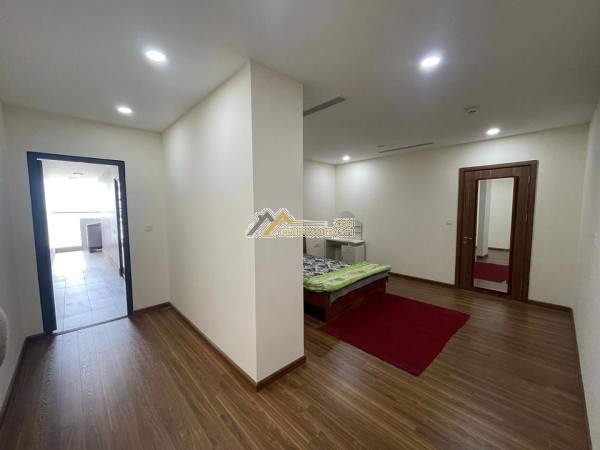 Chính chủ cho thuê căn hộ 3 phòng ngủ golden park tower số 2 phạm văn bạch,cầu giấy hà nội