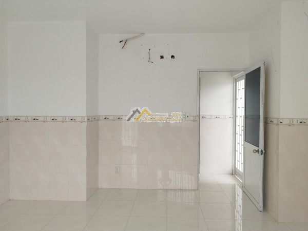 Cho thuê nhà 1 trệt 1 lầu đường 853 gần ngã 7, tp sa đéc, đồng tháp.