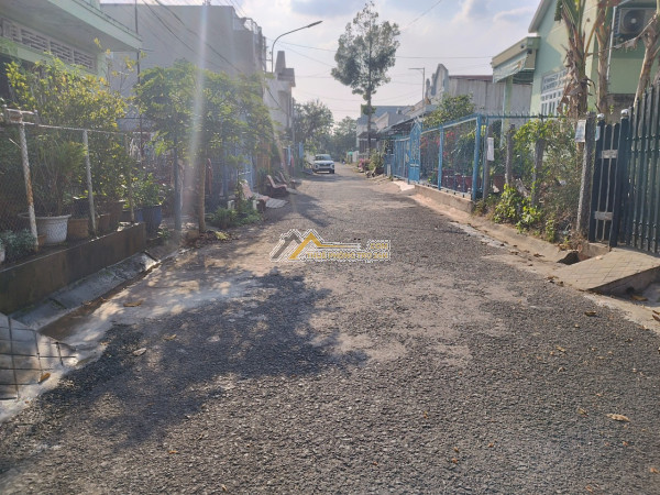 Cho thuê nhà 1 trệt 1 lầu đường 853 gần ngã 7, tp sa đéc, đồng tháp.