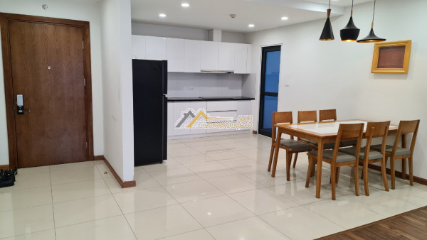 Cho thuê gấp cccc full nội thất 3 pn ở ngay tại goldmark city